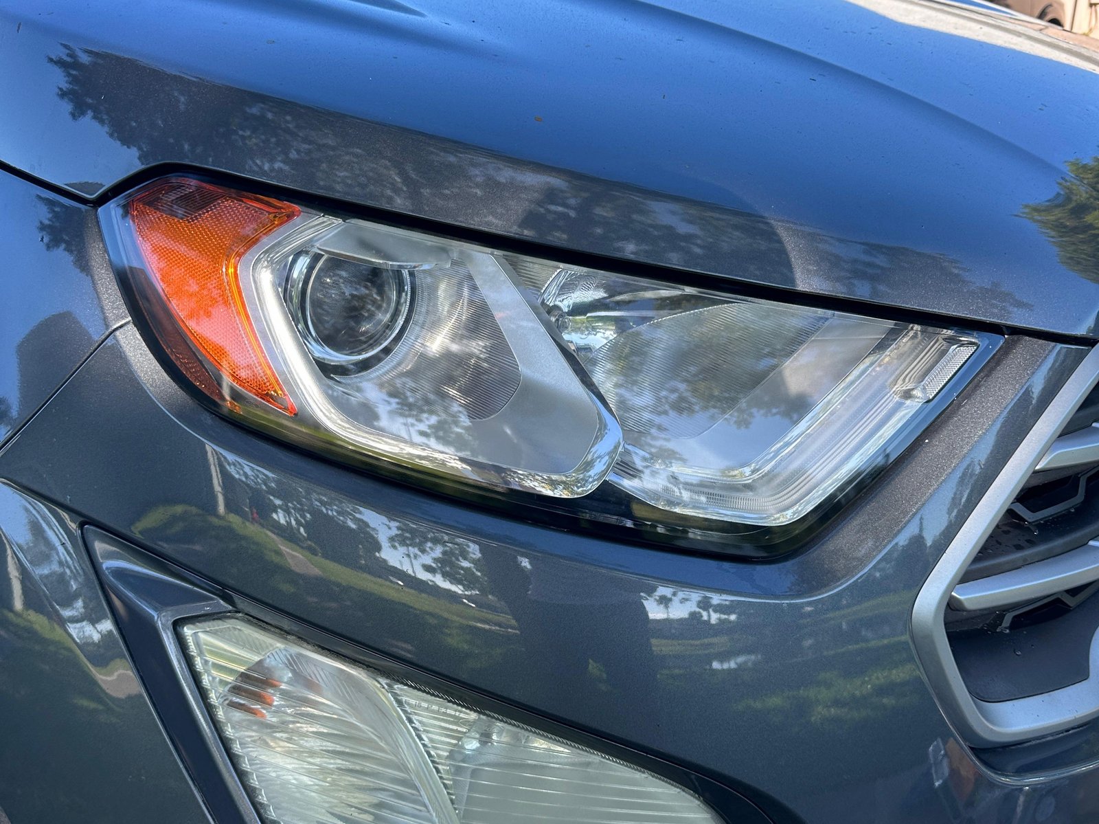 JR Headlight Restoration FL